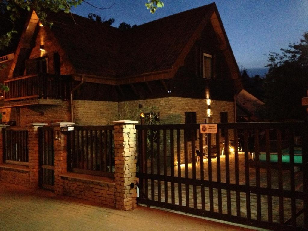 Smeraldo Villa Siofok Exterior photo